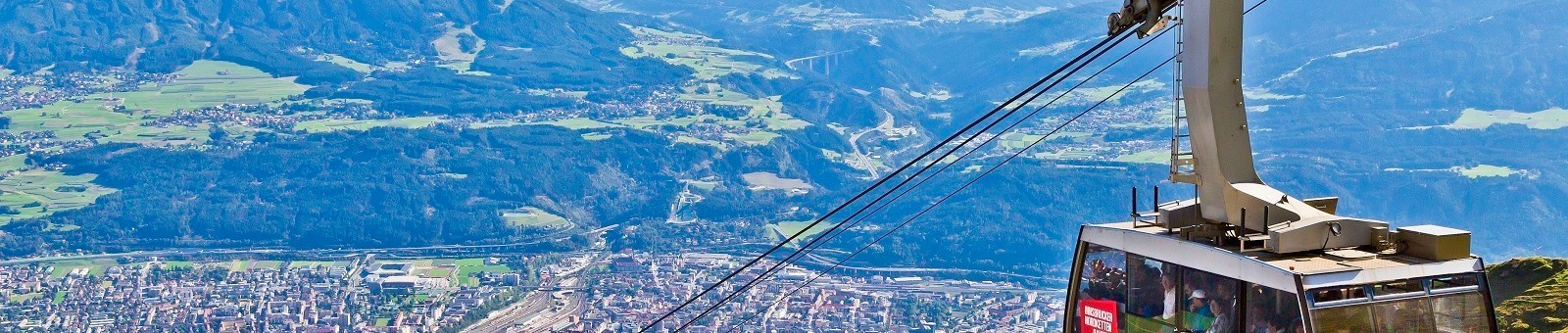     Nordkettenbahn Cable Car in Innsbruck 
